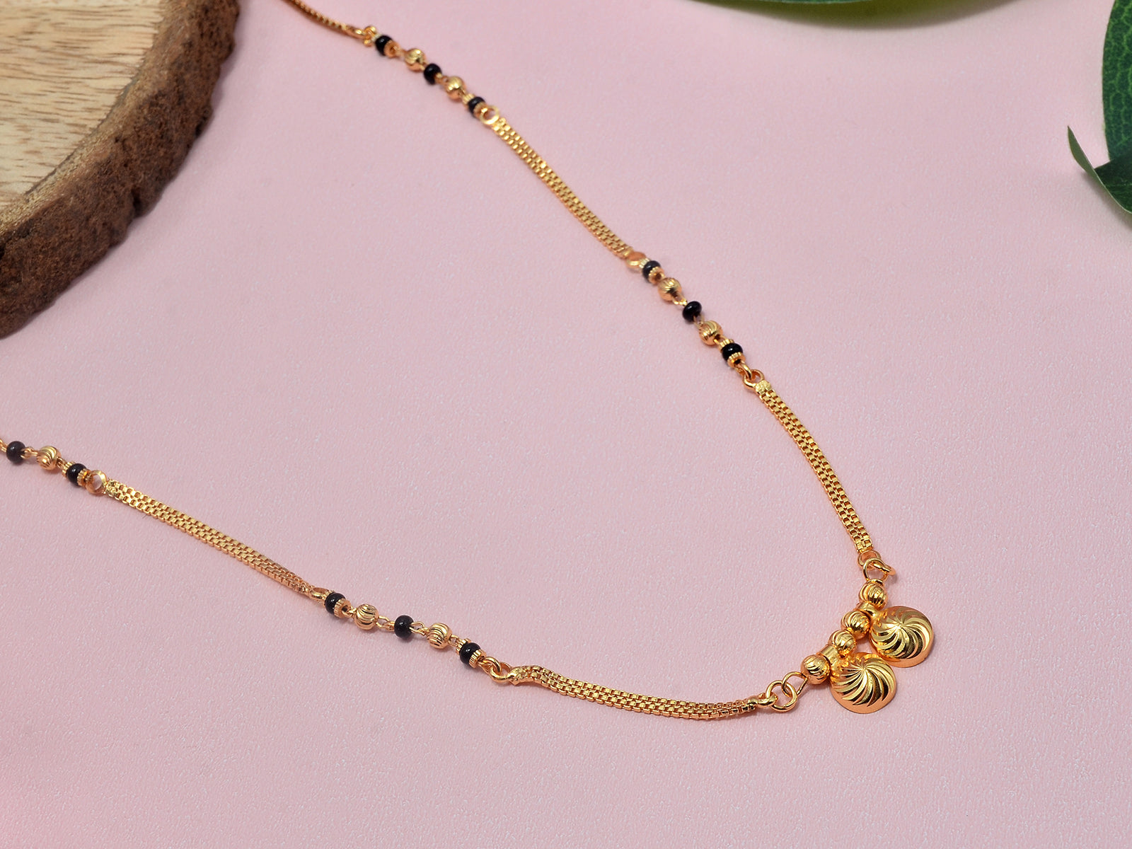 JHB Black Stone Black Bead Chain Short Mangalsutra Tanmaniya Necklace